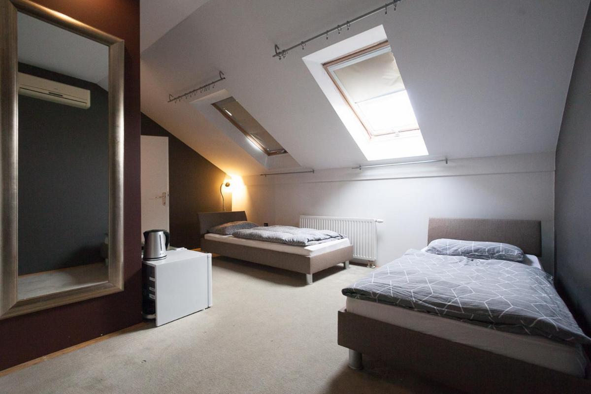 Centar W Hotell Osijek Exteriör bild
