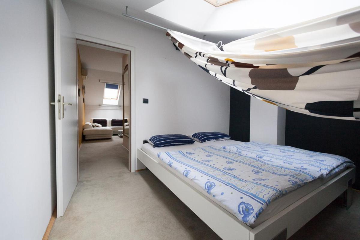 Centar W Hotell Osijek Exteriör bild