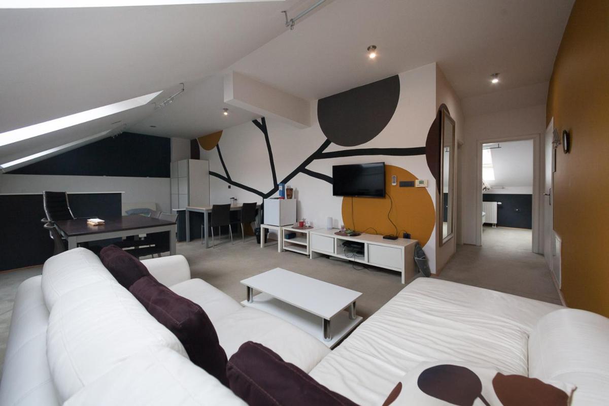 Centar W Hotell Osijek Exteriör bild