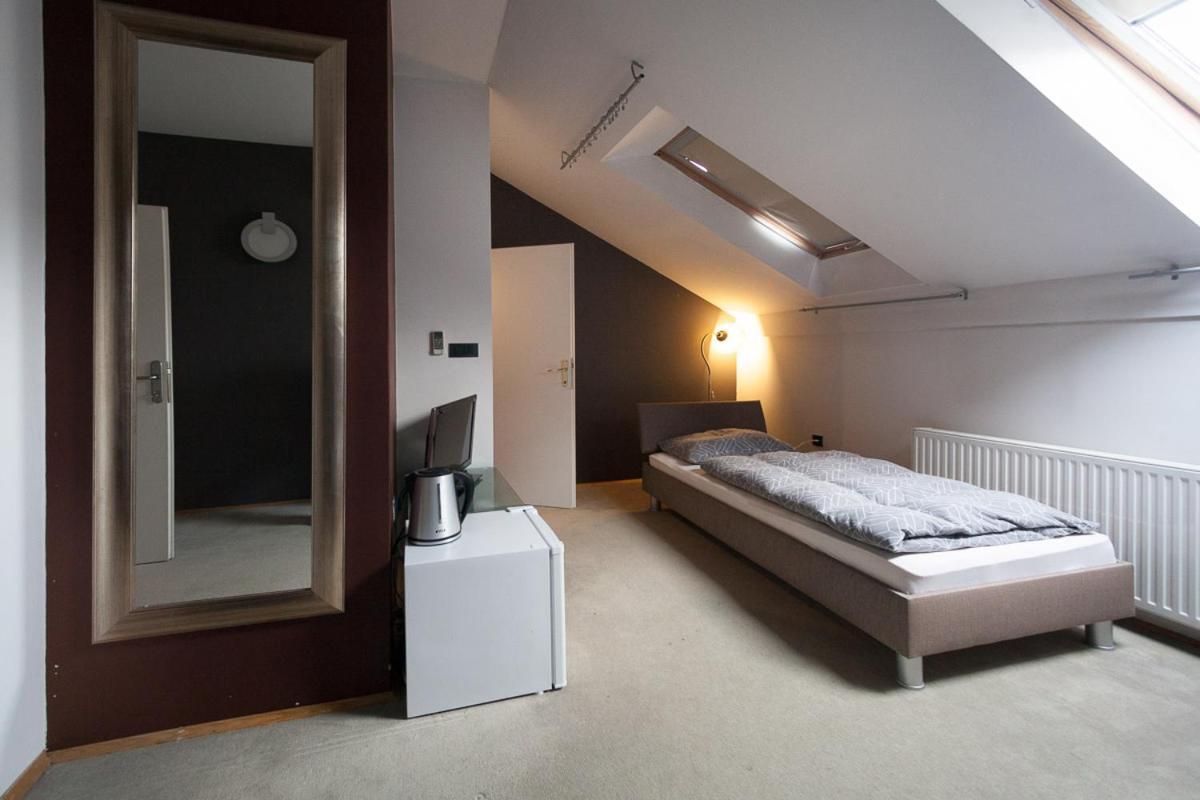 Centar W Hotell Osijek Exteriör bild